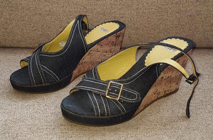 Hobb's hobbs denim sleehak sandalen mt 37 als nieuw nr 45307, Kleding | Dames, Schoenen, Zo goed als nieuw, Sandalen of Muiltjes