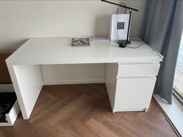Malm bureau Ikea