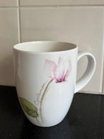 Te koop gevraagd: beker Royal Fine China Flowery, Huis en Inrichting, Keuken | Servies, Ophalen of Verzenden, Zo goed als nieuw