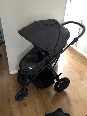 Kinderwagen  beschikbaar voor biedingen