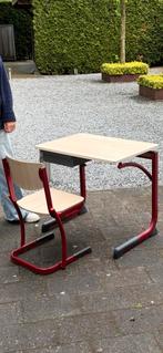 Kinder bureau + stoeltje, Ophalen, Zo goed als nieuw, Tafel(s) en Stoel(en)