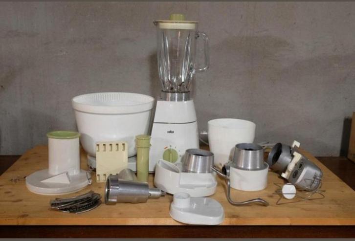 Vintage Braun KM32 Keukenmachine - Iconisch Design!, Witgoed en Apparatuur, Keukenmixers, Gebruikt, 1 tot 2 liter, 3 snelheden of meer