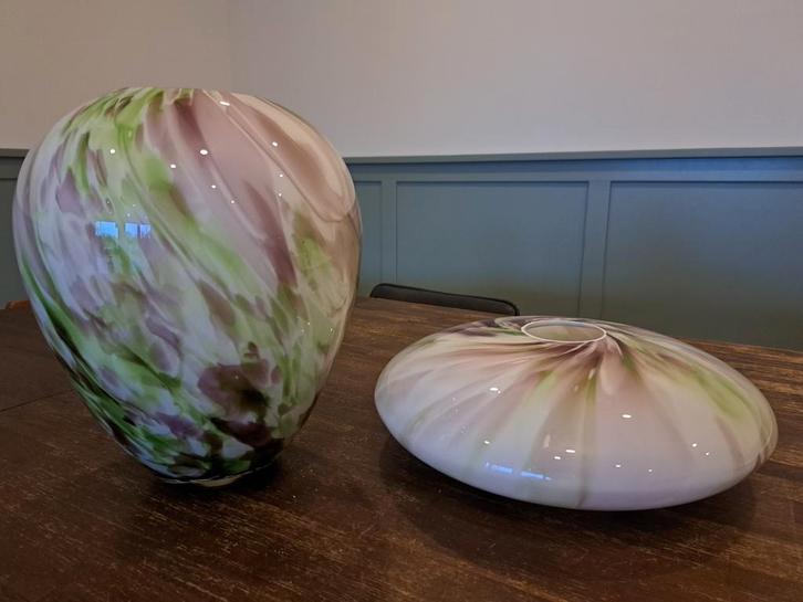 Set van 2 glazen vazen - paars en groen, Antiek en Kunst, Antiek | Vazen, Ophalen