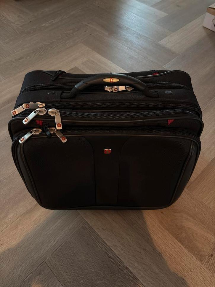 Wenger laptoptas Patriot 17 inch polyester, Sieraden, Tassen en Uiterlijk, Tassen | Reistassen en Weekendtassen, Zo goed als nieuw