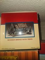 Lemax Houten Brug met Bomen, Diversen, Kerst, Ophalen of Verzenden, Zo goed als nieuw