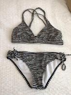 Bikini merk Protest, zwart/wit streepje mt 38 trendy., Ophalen of Verzenden, Zo goed als nieuw, Zwart, Bikini