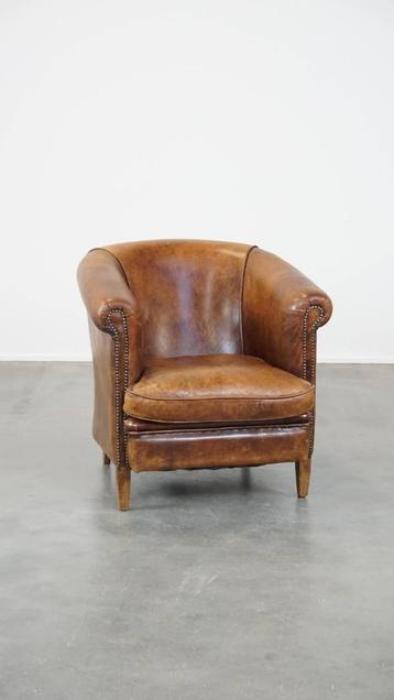 Cognac-kleurige, karakteristieke schapenleren clubfauteuil beschikbaar voor biedingen