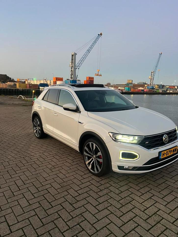 Volkswagen T-Roc 3x R-line 1.5 TSI 150pk 7-DSG 2019 Pano Dak, Auto's, Volkswagen, Bedrijf, Achteruitrijcamera, Adaptieve lichten