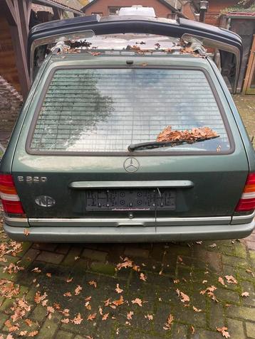 Mercedes w124 combi diverse onderdelen te koop beschikbaar voor biedingen