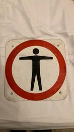 Oud verkeersbord, Ophalen