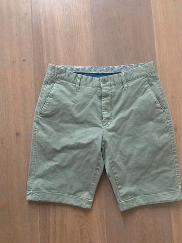 Korte broek maat s beschikbaar voor biedingen