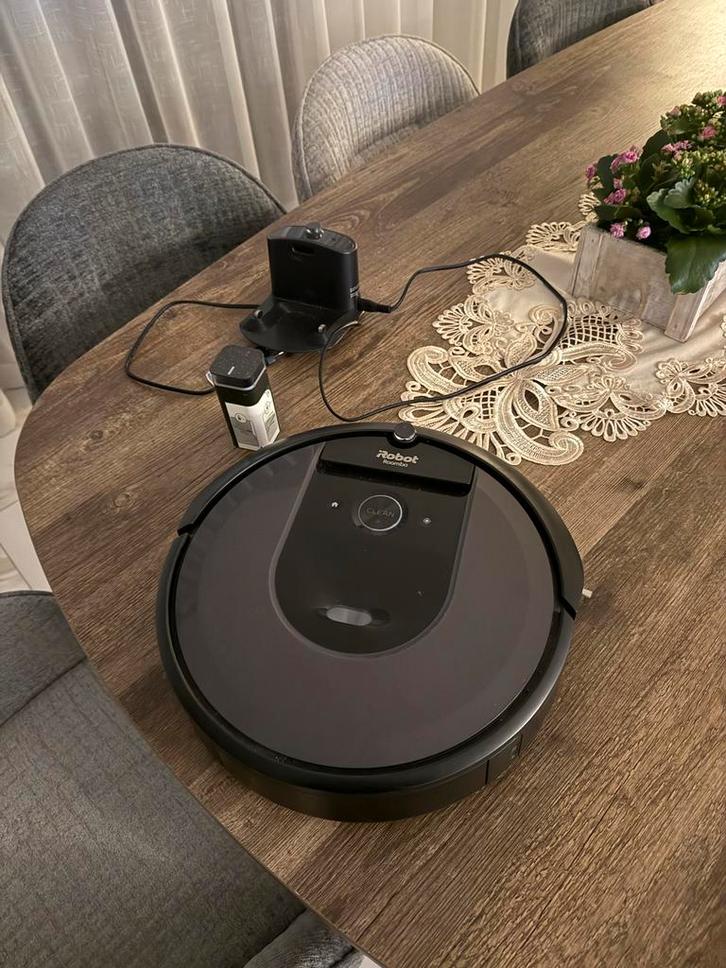 Roomba Robotstofzuiger - Goed Onderhouden, Witgoed en Apparatuur, Stofzuigers, Zo goed als nieuw, Robotstofzuiger, Minder dan 1200 watt