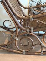 Thonet Rotan Ibiza Bamboe schommelstoel, Antiek en Kunst, Ophalen