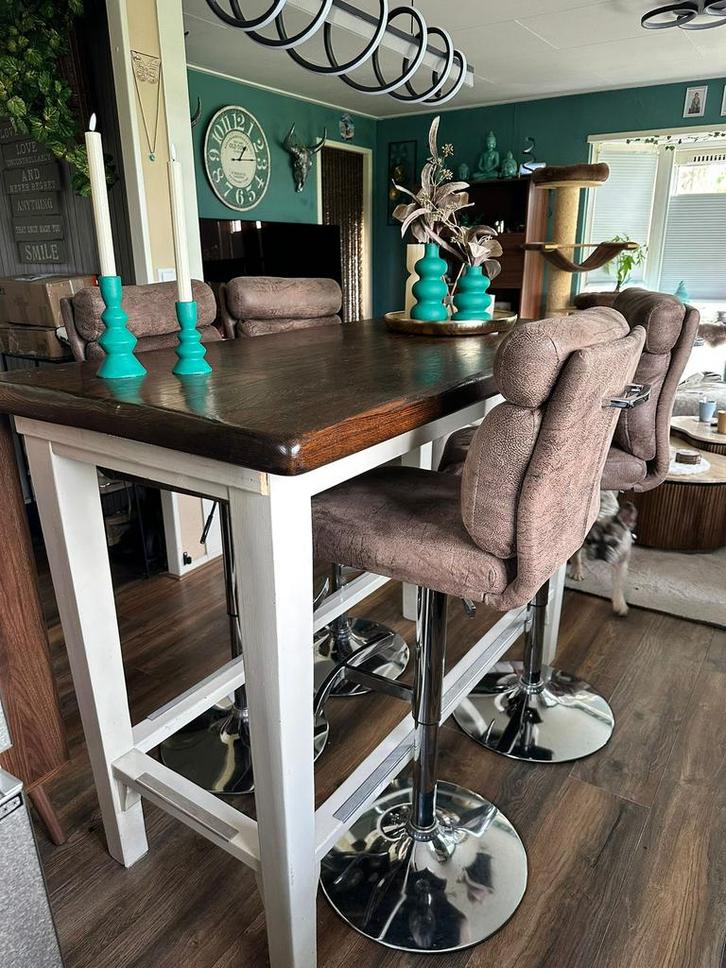 Bartafel met 4 draaibare krukken, Huis en Inrichting, Barren, Gebruikt, Inclusief barstoelen, Ophalen