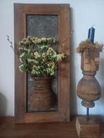 Nepalese vaas, oud paneeldeurtje, teak of eikenhout, Huis en Inrichting, Woonaccessoires | Vazen, Ophalen, Overige materialen