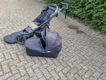 Thule kinderwagen zeer stabiel beschikbaar voor biedingen