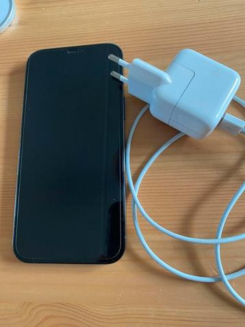 iPhone 12 Pro Max met veel extra’s. Zonder doos Batterij 77% beschikbaar voor biedingen