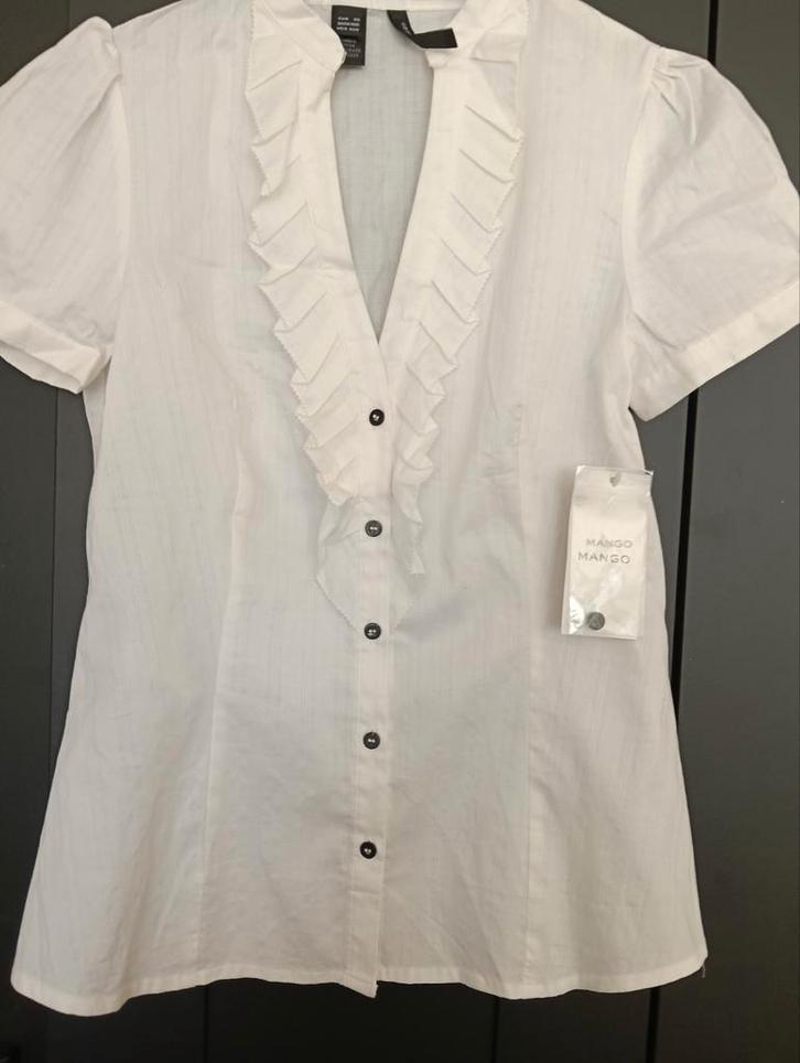 Witte Mango blouse met ruches - XS, Kleding | Dames, Blouses en Tunieken, Nieuw, Maat 34 (XS) of kleiner, Wit, Ophalen of Verzenden