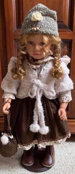 Mirella Pop R.F. Collection - Gelimiteerde Editie, Verzamelen, Poppen, Ophalen of Verzenden, Zo goed als nieuw, Pop