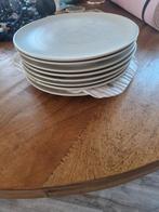 8 Borden - Gebruikt, maar nog goed!, Huis en Inrichting, Keuken | Servies, Ophalen, Gebruikt, Bord(en), Effen