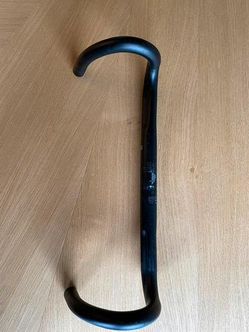 Racefiets stuur 42 cm beschikbaar voor biedingen