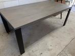 Z.g.a.n. en goed onderhouden eettafel., Huis en Inrichting, Ophalen, 200 cm of meer, 50 tot 100 cm, Zo goed als nieuw