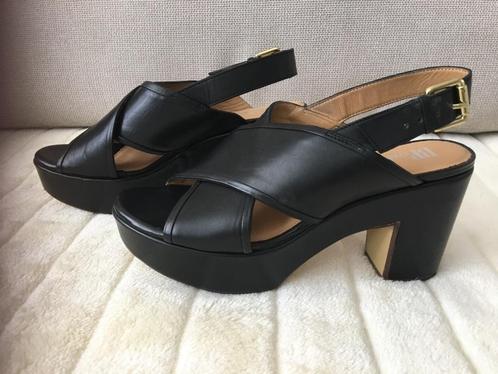 Sandalen met hak - leren - leer - zwart - 38 - NIEUW, Kleding | Dames, Schoenen, Nieuw, Sandalen of Muiltjes, Zwart, Ophalen of Verzenden
