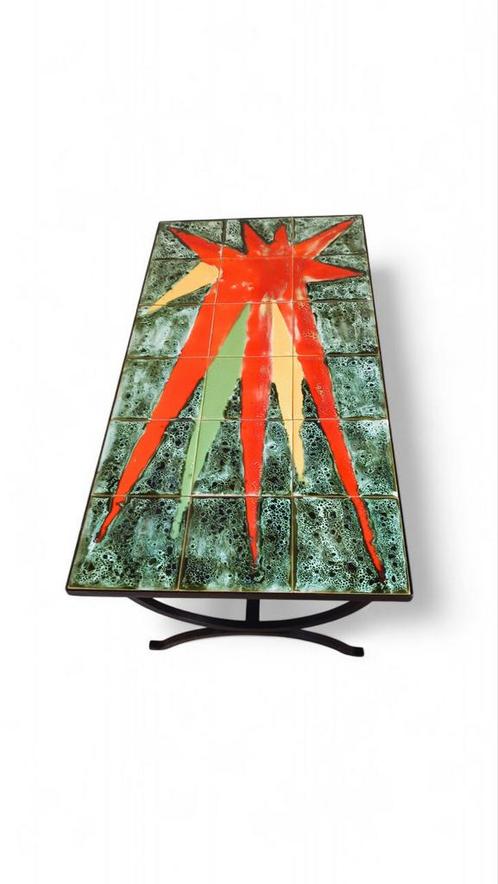 Vintage salontafel met uniek tegel design, Huis en Inrichting, Tafels | Salontafels, Minder dan 50 cm, 50 tot 100 cm, 50 tot 100 cm