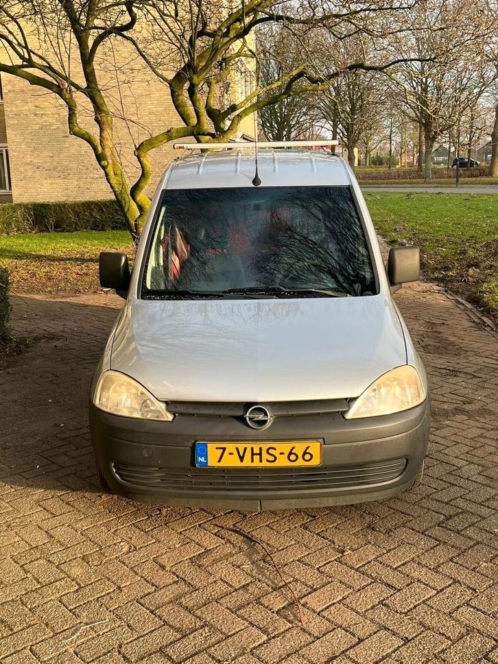 Opel Combo 1.3 DT AC 2010 BTW auto €1.400 Ex. BTW, Auto's, Bestelauto's, Bedrijf, ABS, Airbags, Airconditioning, Centrale vergrendeling