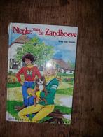 Nienke van de zandhoeve - willy van roode, Boeken, Ophalen of Verzenden, Gelezen, Willy van roode, Fictie algemeen