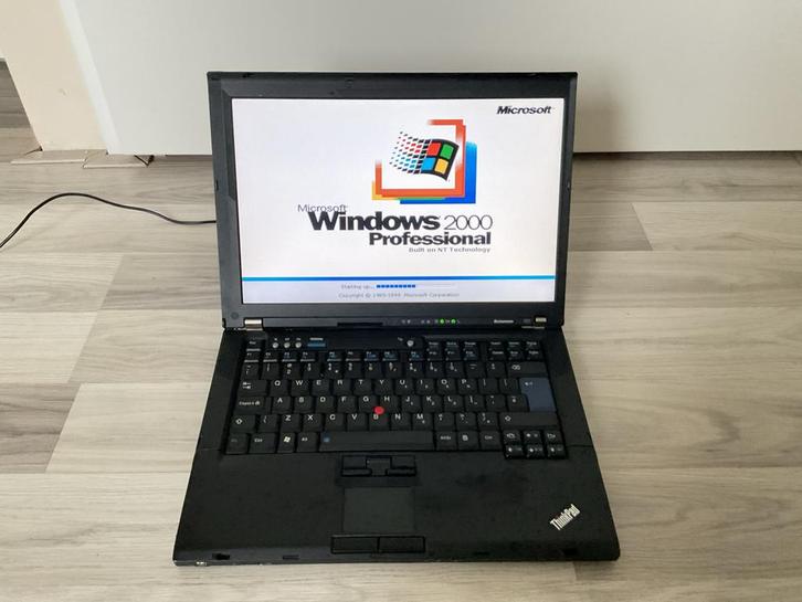 🔥Goedwerkende Lenovo ThinkPad 🔥met Windows 2000🔥, Computers en Software, Windows Laptops, Gebruikt, 14 inch, HDD, Minder dan 2 Ghz