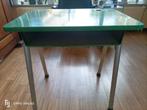 Kinder bureautje met stoel. Groene tafel, bruine stoel., Huis en Inrichting, Ophalen, Gebruikt