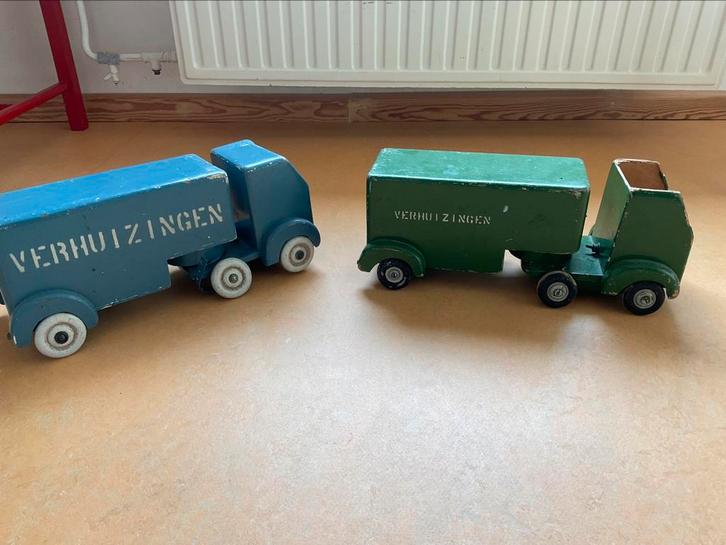 Houten vintage speelgoed auto’s verhuiswagens, Kinderen en Baby's, Speelgoed | Houten speelgoed, Gebruikt, Duw- of Trekspeelgoed