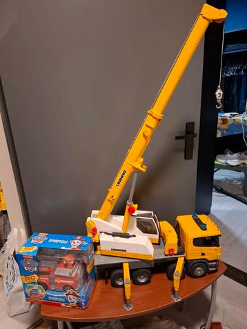 Paw Patrol RC Brandweer & Liebherr Kraanwagen beschikbaar voor biedingen