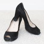 Mooie Suede Unisa Pumps (Maat 38) € 35,-, Kleding | Dames, Schoenen, Pumps, Zwart, Ophalen of Verzenden, Zo goed als nieuw