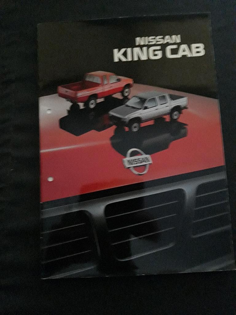 Folder Nissan King Cab 1992 – Nederlands, Boeken, Auto's | Folders en Tijdschriften, Zo goed als nieuw, Nissan, Ophalen of Verzenden
