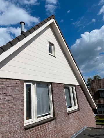 Kunstof Gevelbekleding en boeien beschikbaar voor biedingen