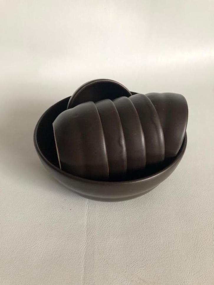 Retro bruine snack schalen set compleet 7-delig jaren 70, Verzamelen, Retro, Huis en Inrichting, Ophalen