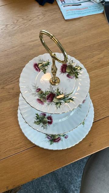 Royal albert etagere beschikbaar voor biedingen