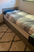 Bed - 1 persoons, Ophalen, Zo goed als nieuw, Tweepersoons, Hout