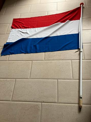 Nederlandse vlag 100x150cm MET gevelstok beschikbaar voor biedingen