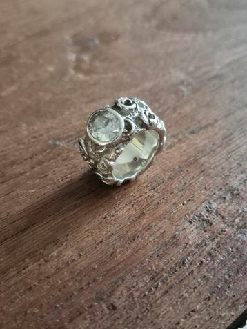 Zilveren ring 072 met grove steen maat 18 beschikbaar voor biedingen