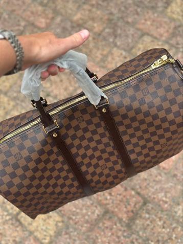 Louis Vuitton Duffle Bag beschikbaar voor biedingen