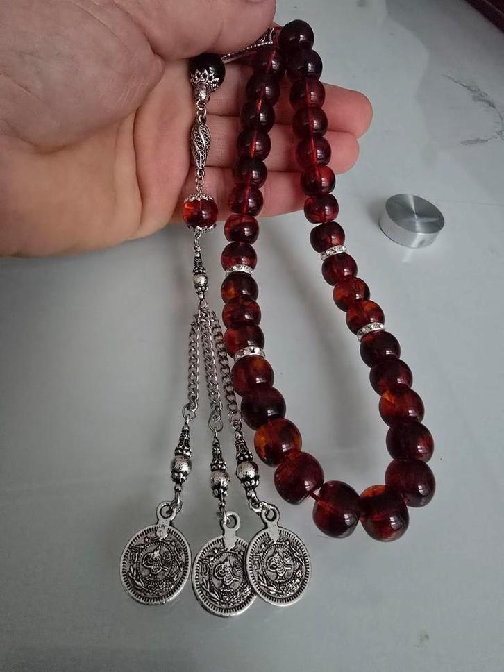 🔥 Opvallende elegantie: Speciaal gedecoreerde vuur-amber ge, Sieraden, Tassen en Uiterlijk, Kettingen, Gebruikt, Kunststof, Bruin