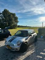 Mini 1.6 16V Cooper 2008 Grijs, Auto's, Mini, Voorwielaandrijving, 750 kg, 4 cilinders, 4 stoelen