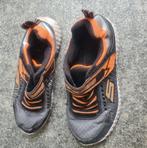 2 paren Skechers schoenen maat 35, Gebruikt, Schoenen, Jongen, Skechers