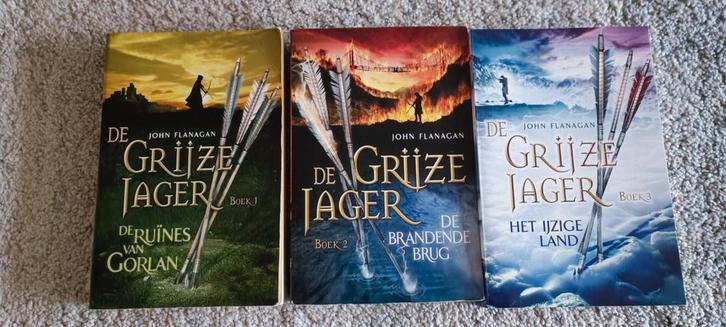 De Grijze Jager Boeken 1-3, Boeken, Fantasy, Gelezen, Ophalen of Verzenden