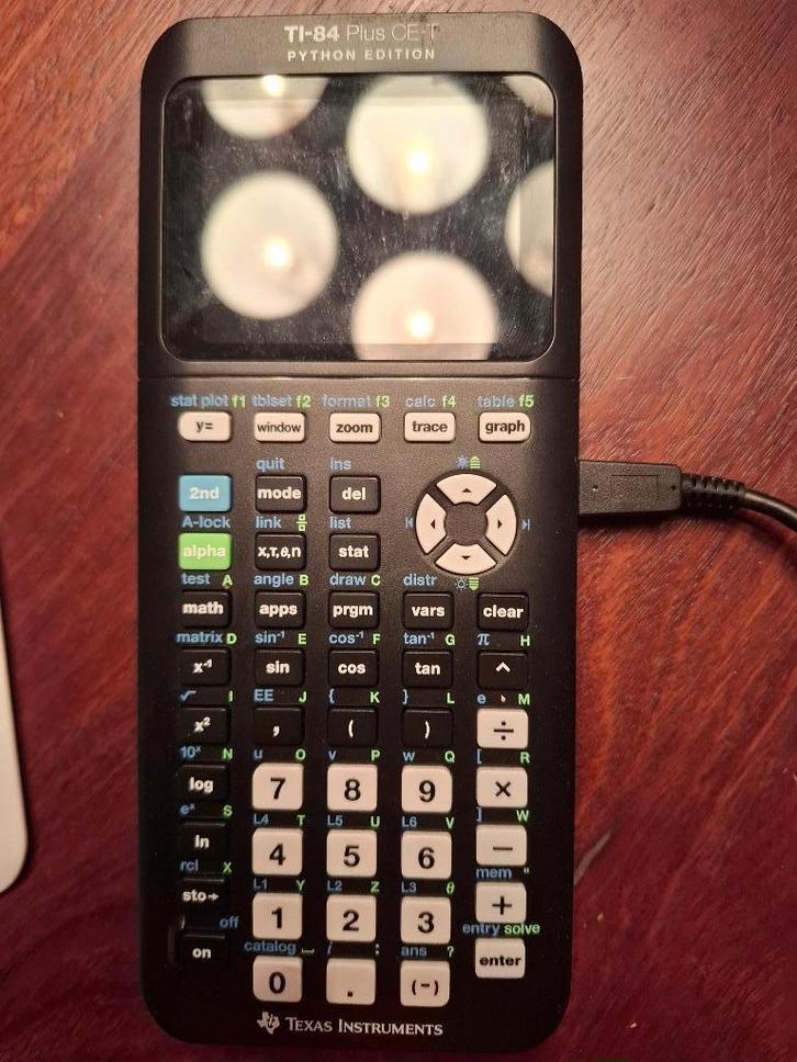 Grafische rekenmachine TI-85 Plus CE-T Python Edition, Diversen, Rekenmachines, Gebruikt, Grafische rekenmachine, Ophalen of Verzenden