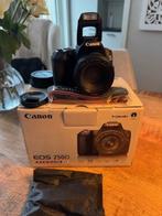 Canon 250D, Spiegelreflex, Canon, Ophalen of Verzenden, Zo goed als nieuw