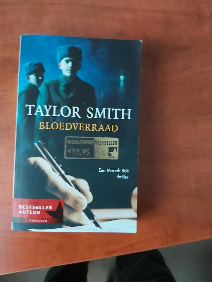 Taylor Smith bloedverraad en dodelijk zwijgen, Boeken, Thrillers, Gelezen, Amerika, Ophalen of Verzenden